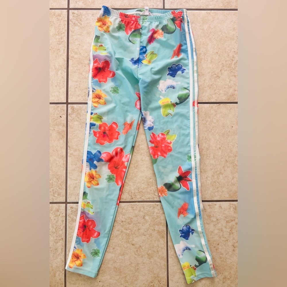Pavement floral colorful leggings super cute. Kids size 14.